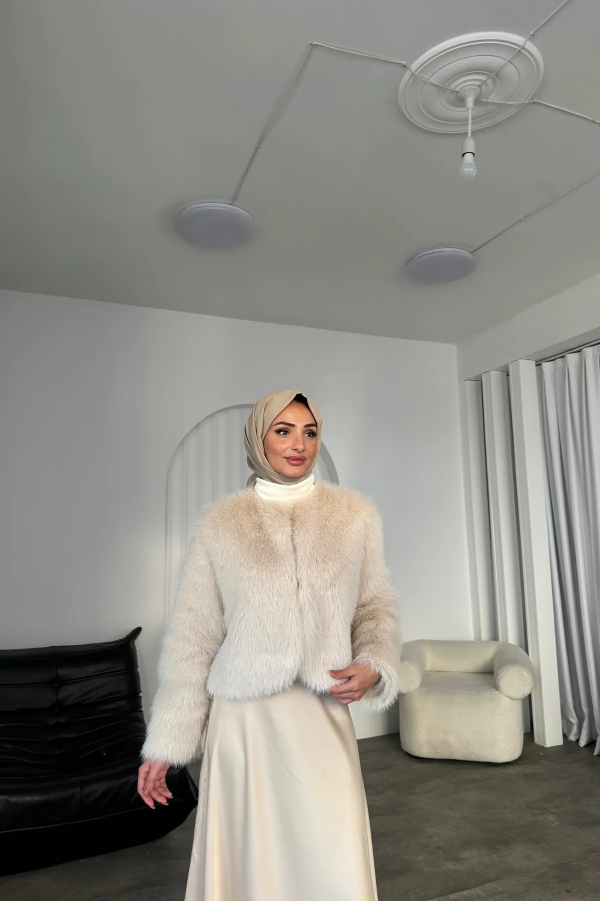 Öykü Astarlı Kürk
