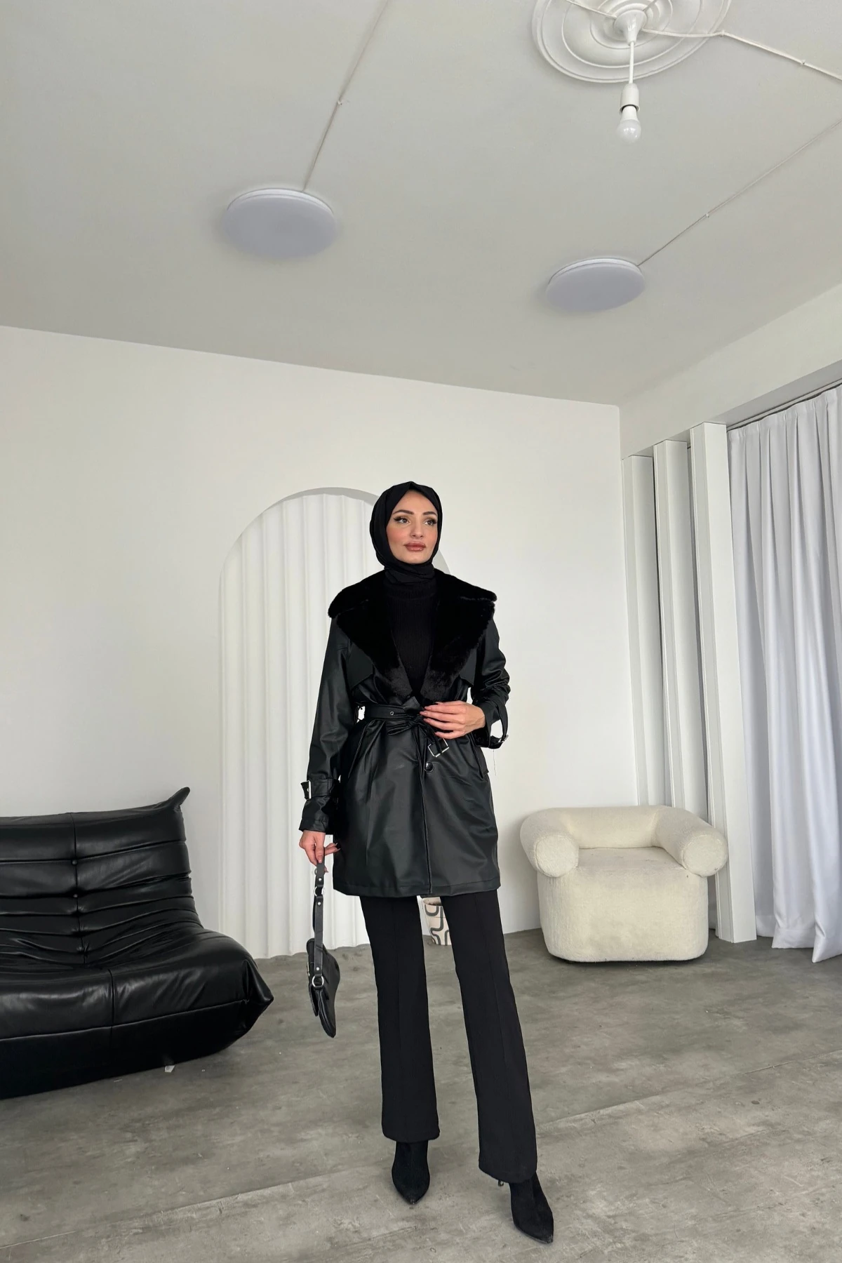 Eva Yakası Kürk Deri Ceket