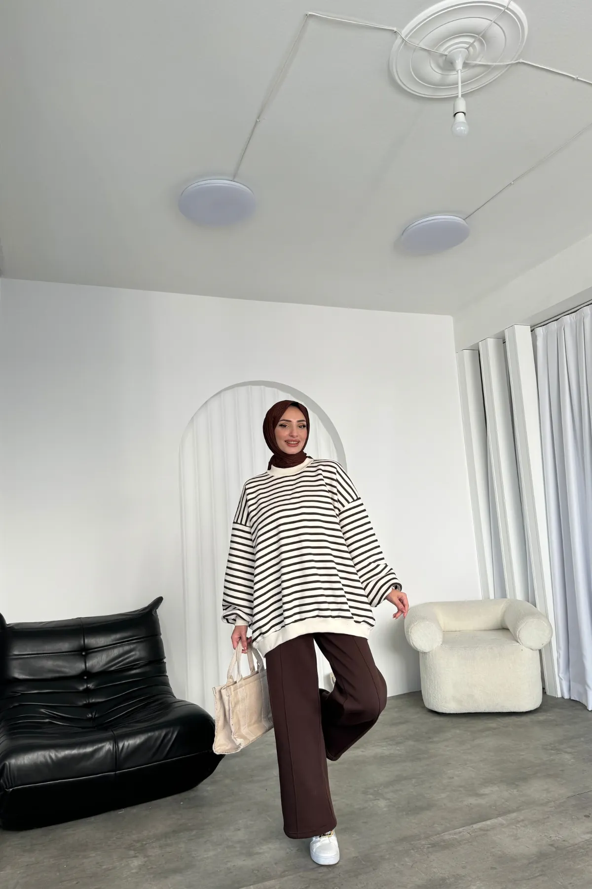 Lenora Şardonlu Çizgili Takım